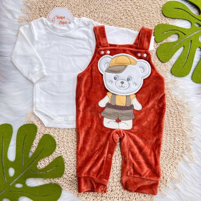 Conj. Body Manga Longa e Jardineira em Plush Ursinho - Ferrugem